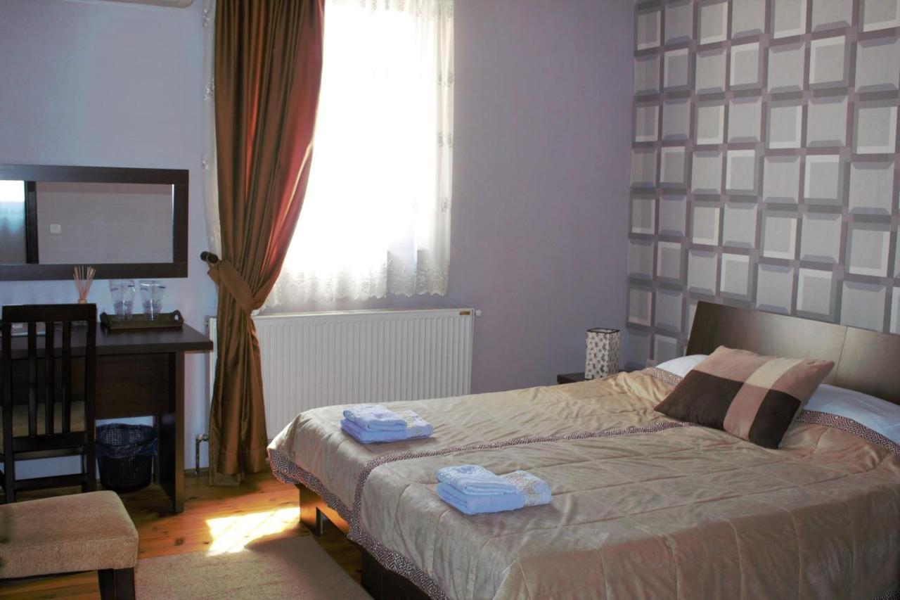 Garni Hotel City Kruševac Exteriör bild