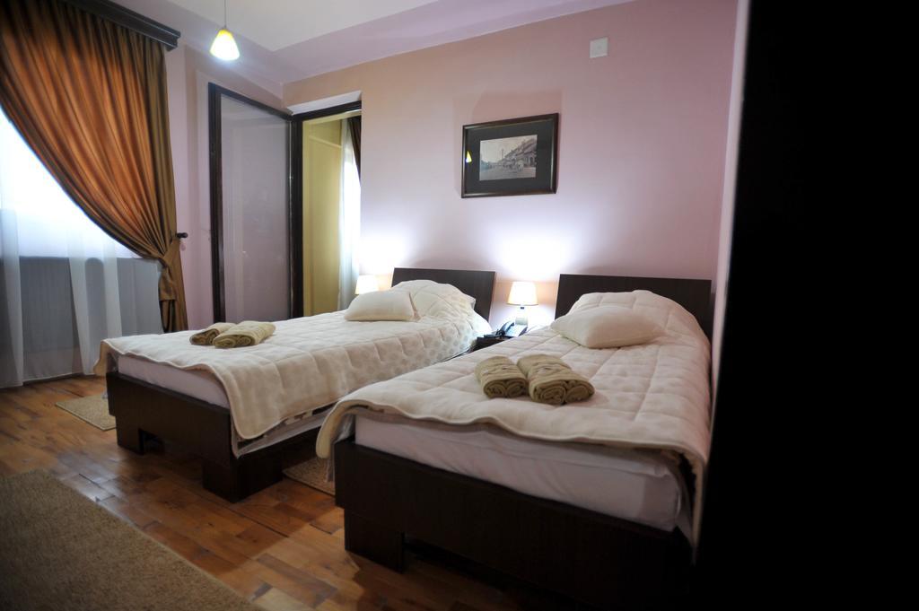 Garni Hotel City Kruševac Rum bild